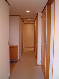 Hiroo Garden Hills - Corridor