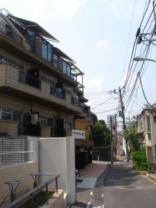 Crest Omotesando - Neighbor