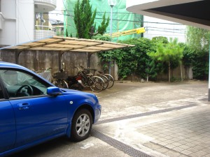 Fujiya House - Parking