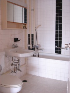 Fujiya House - Bathroom