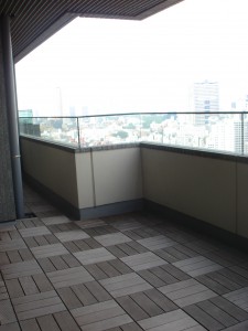 Izumi Garden Residence - Balcony