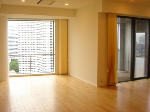 Anzen Building - Living Dining Room