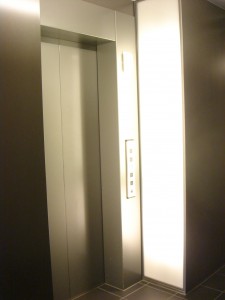 n-OM1 - Elevator
